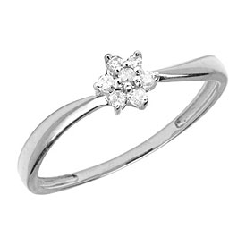 14K White Gold Diamond Cluster Ring