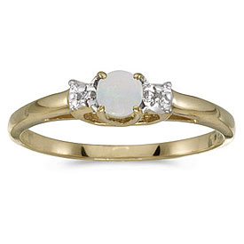 14k Yellow Gold Round Opal And Diamond Ring