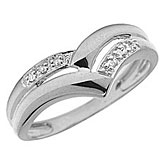 10K White Gold Diamond Chevron Ring