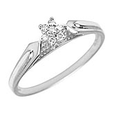 10K White Gold Diamond Cluster Ring
